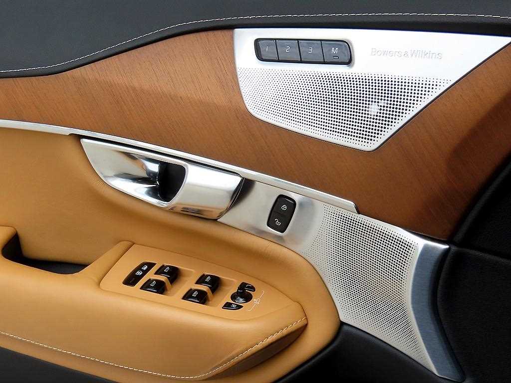 Volvo XC90 - Vista 12