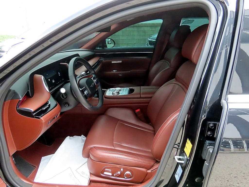 Genesis G90 - Vista 5