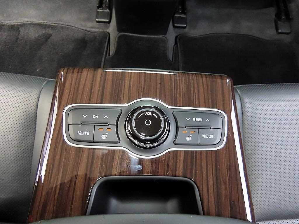 KIA K7 2016 Negro - Importación desde Corea - HF Imports Iquique - Foto 18