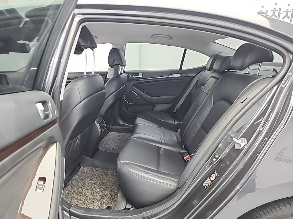KIA K7 - Vista 12