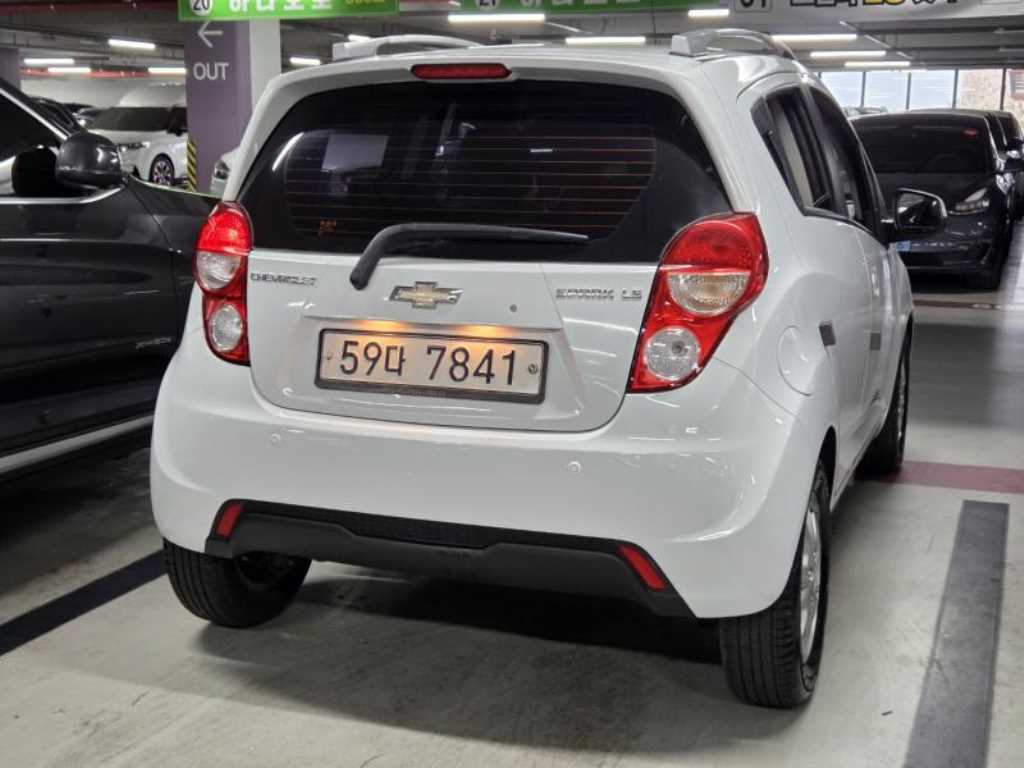 Chevrolet Spark - Vista 4