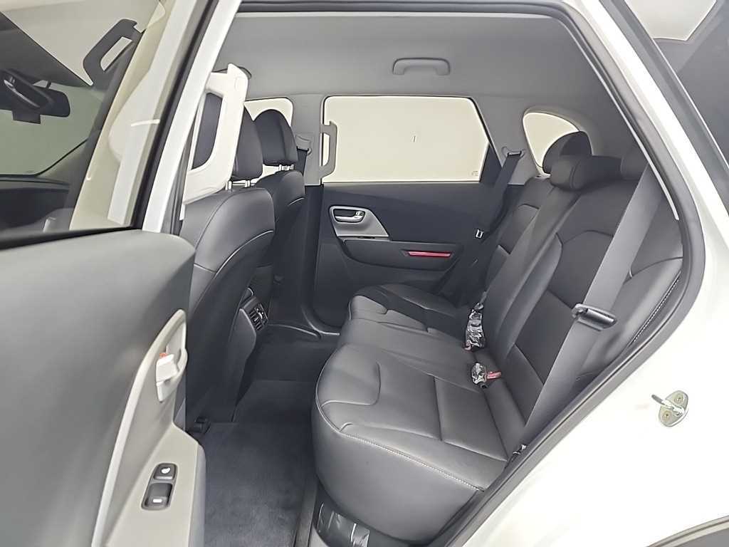 KIA Niro - Vista 12