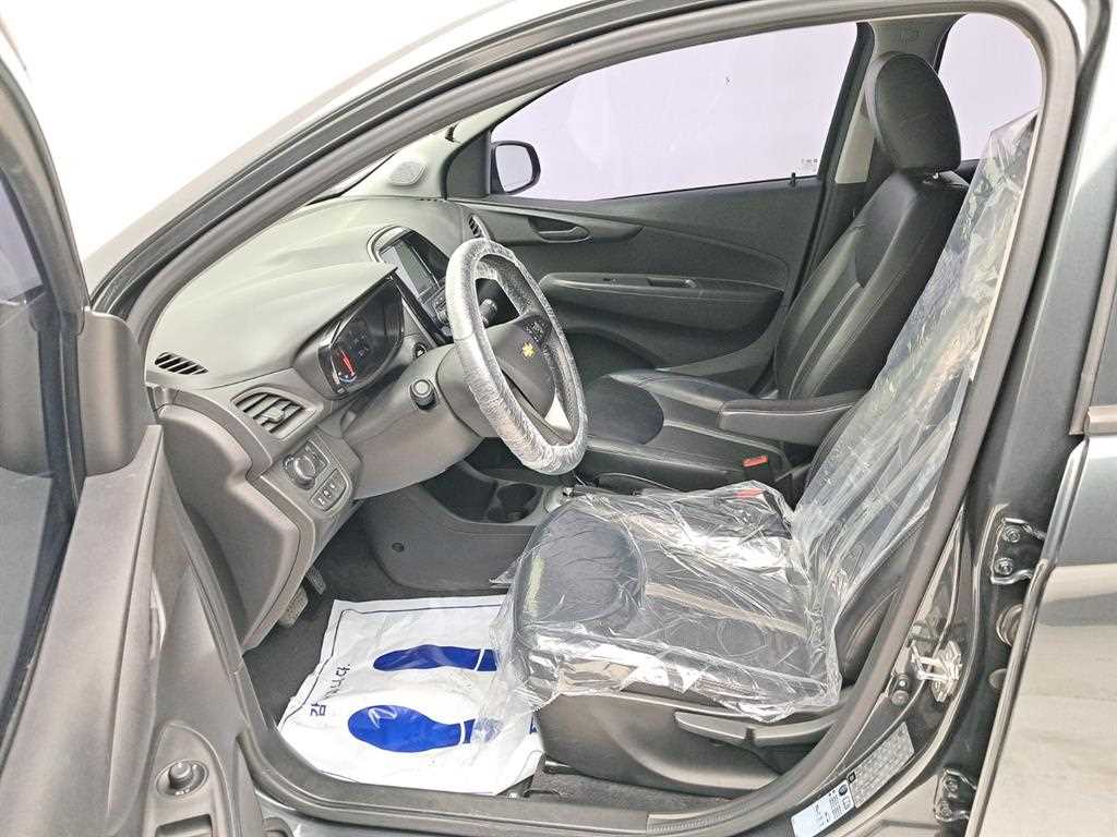 Chevrolet Spark - Vista 11