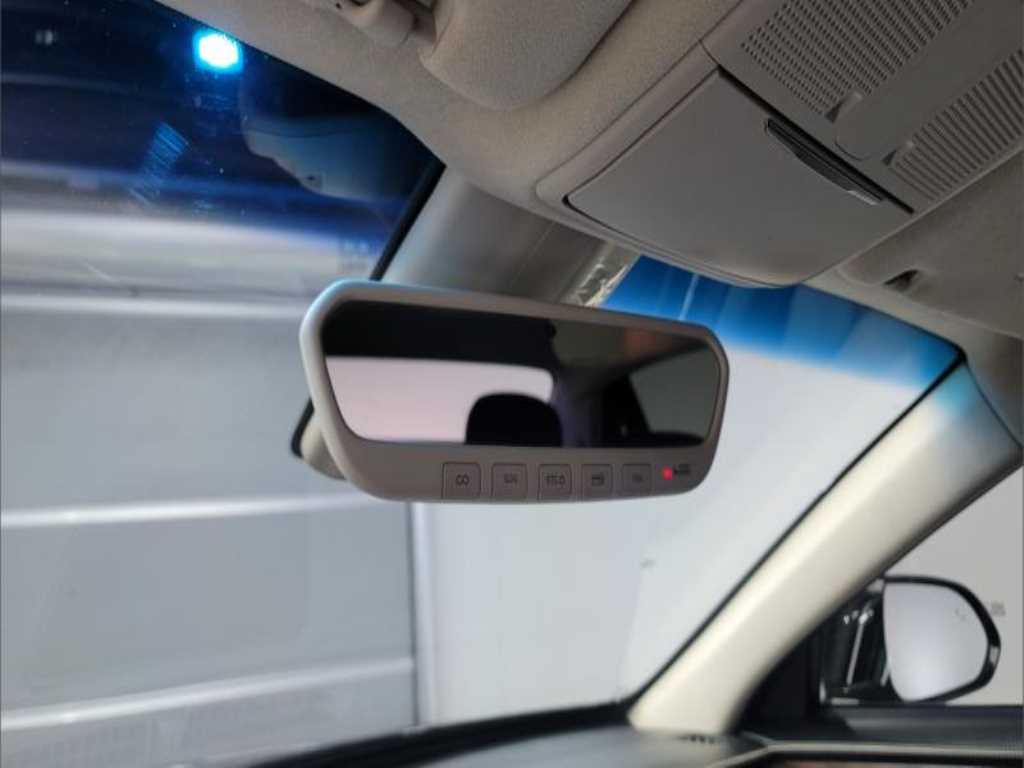 Genesis G90 - Vista 11