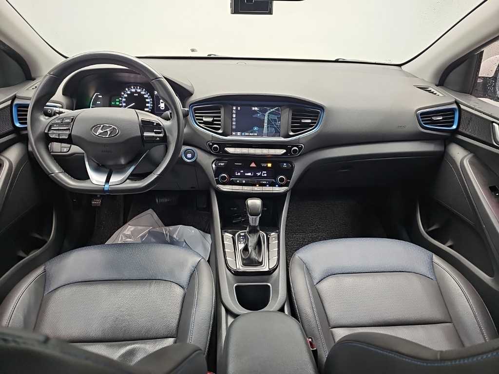 HYUNDAI Ioniq - Vista 7