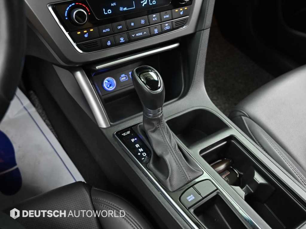 HYUNDAI Sonata - Vista 9