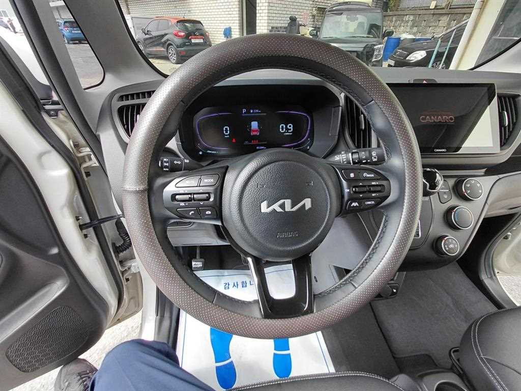 KIA Ray - Vista 8