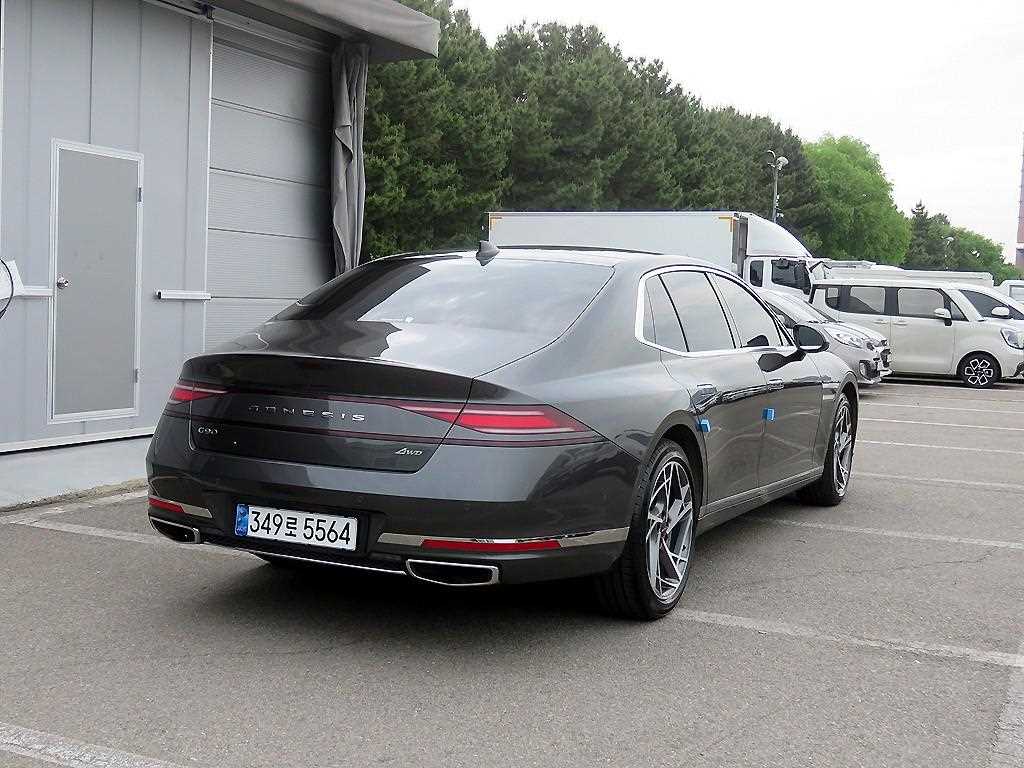Genesis G90 - Vista 4