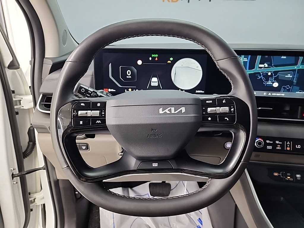 KIA Carnival - Vista 9