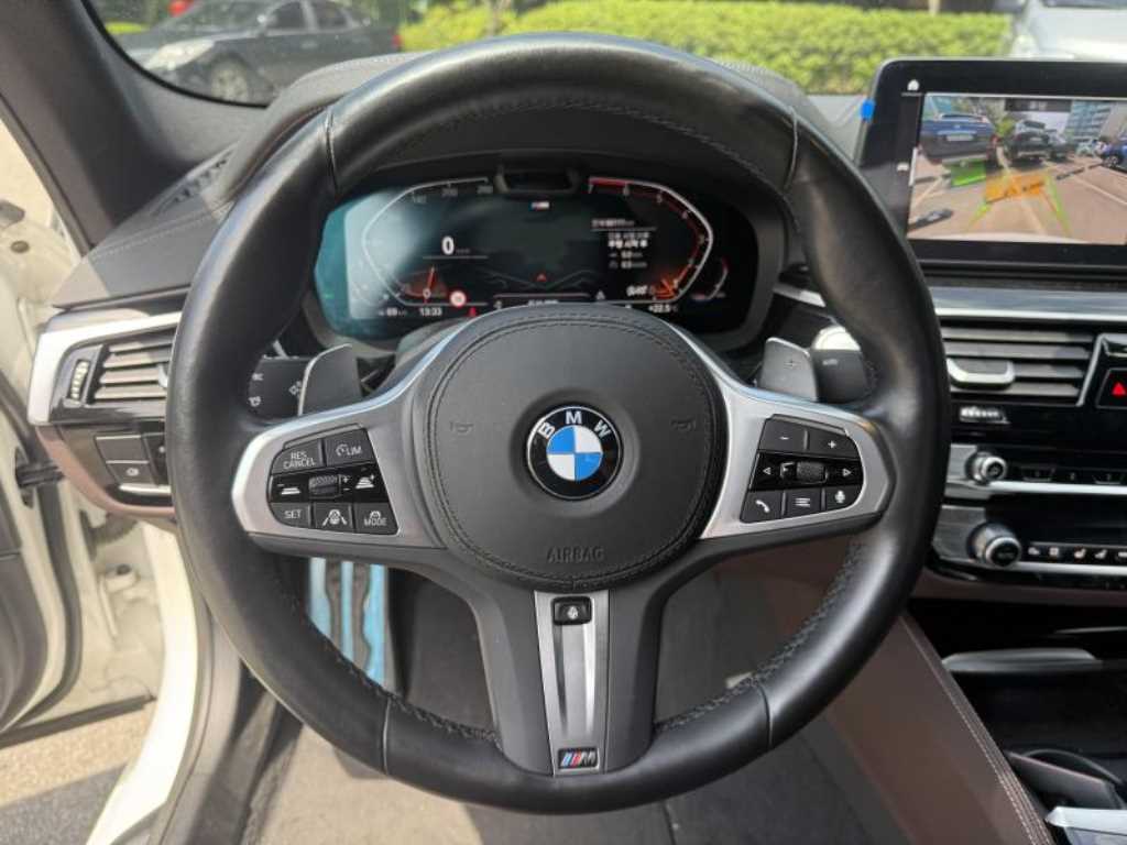 BMW 5 Series - Vista 11
