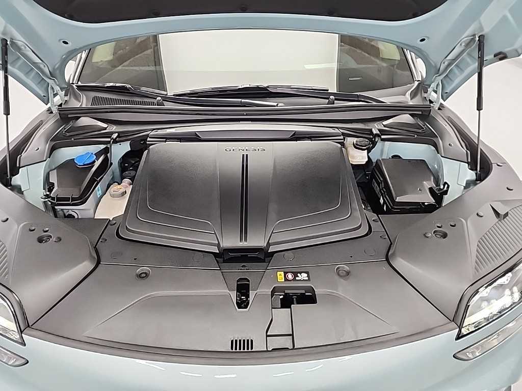 Genesis GV60 - Vista 5