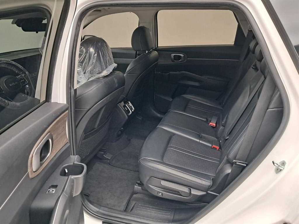 KIA Sorento - Vista 12