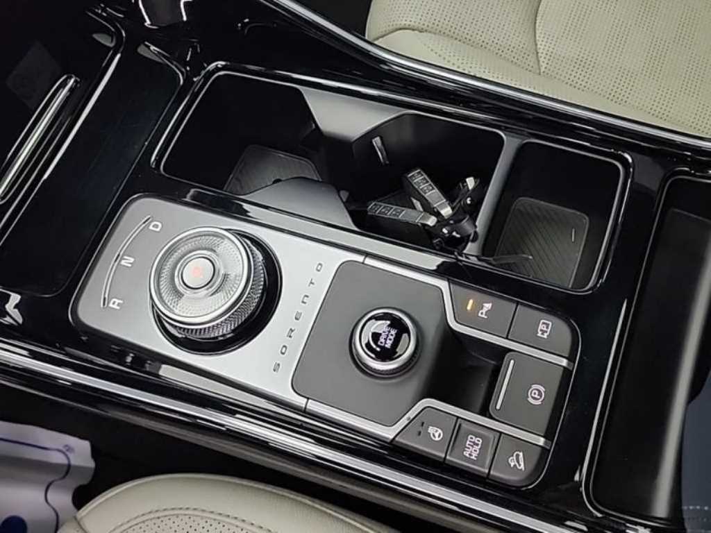 KIA Sorento - Vista 8
