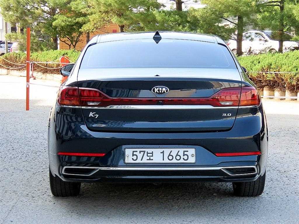 KIA K7 - Vista 4