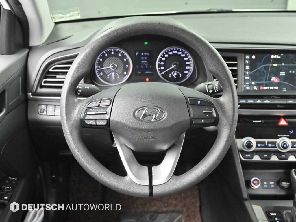 HYUNDAI Avante 2019 Blanco - Importación desde Corea - HF Imports Iquique - Foto 13