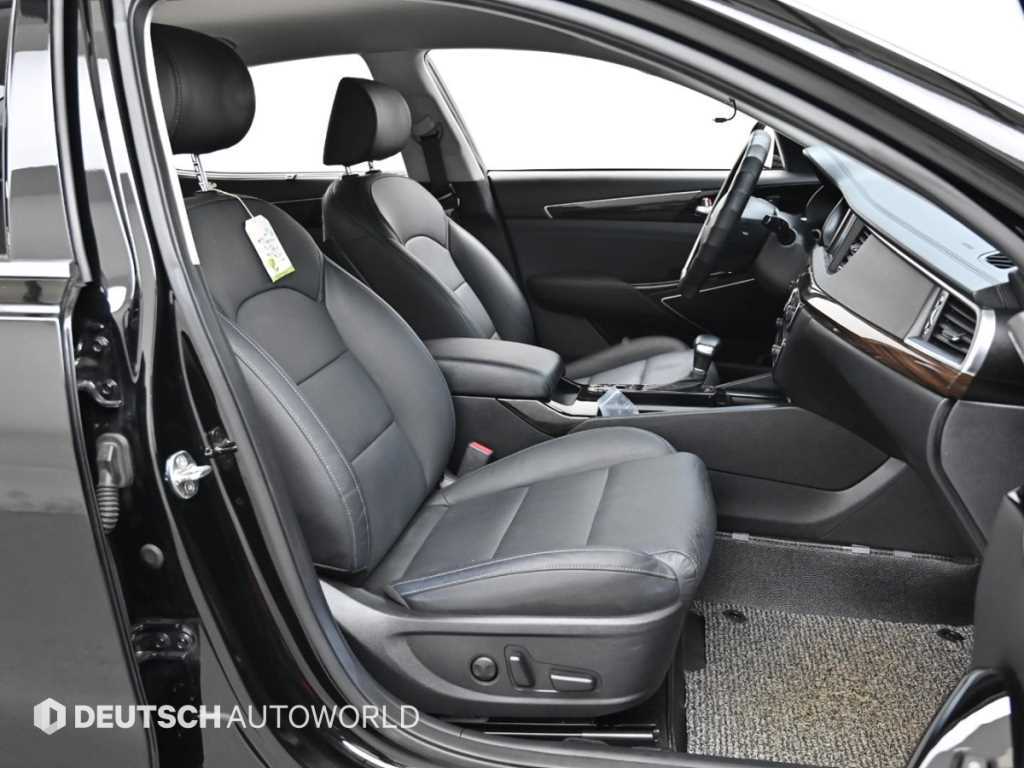 KIA K7 - Vista 10