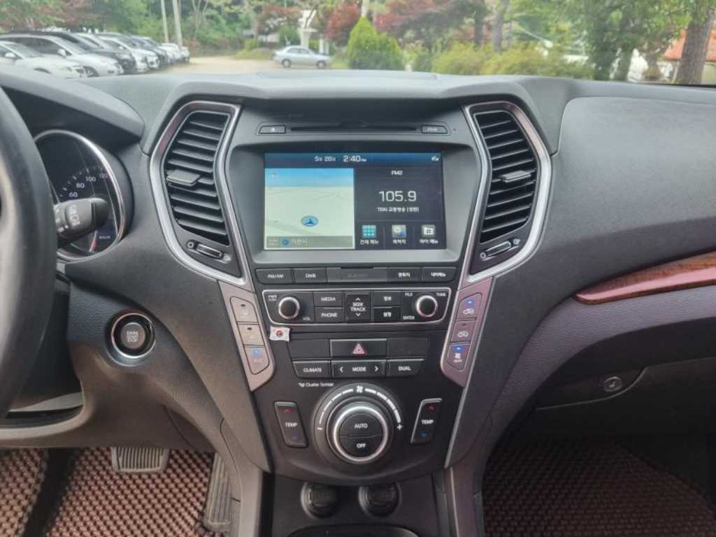 HYUNDAI Maxcruz - Vista 9