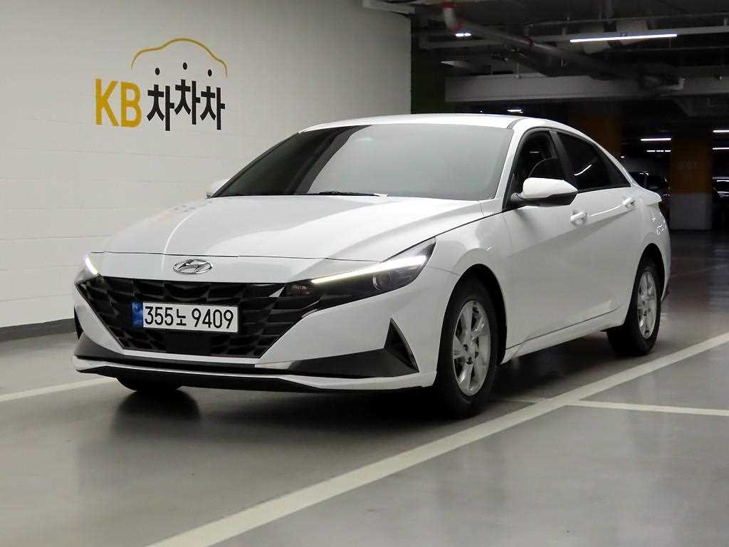 HYUNDAI Avante - Vista 2