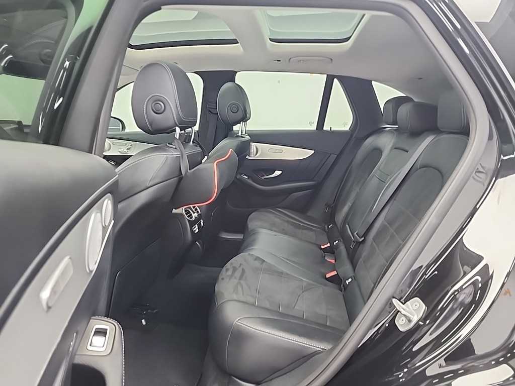 Mercedes Benz GLC Class - Vista 12