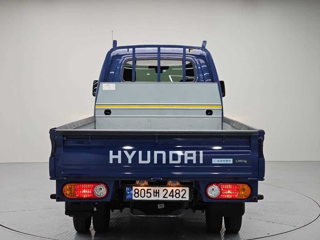 Small Truck Cargo (small) - Vista 3