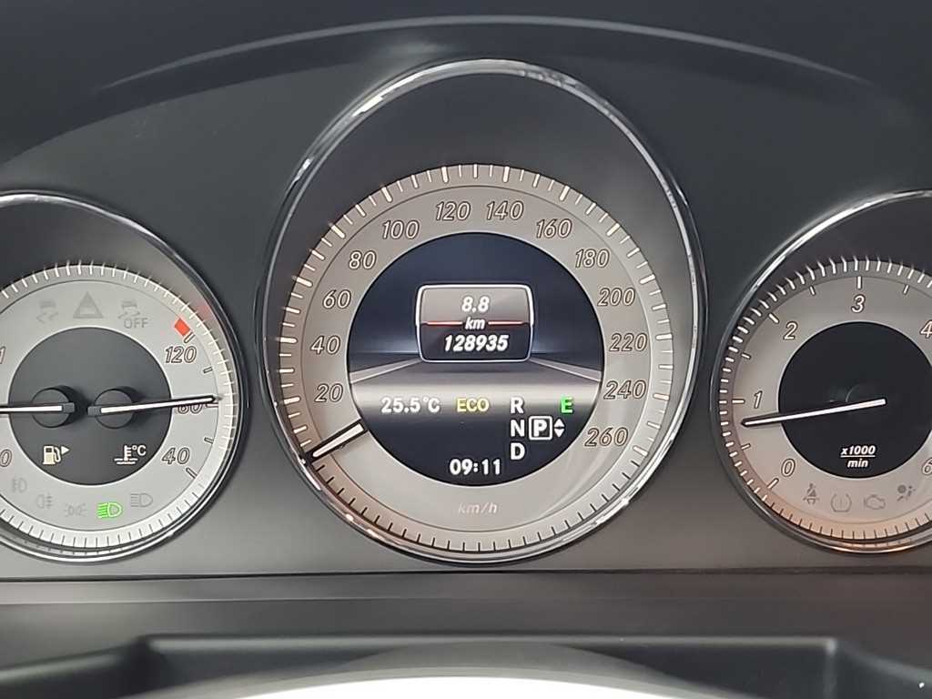 Mercedes Benz GLK Class - Vista 6