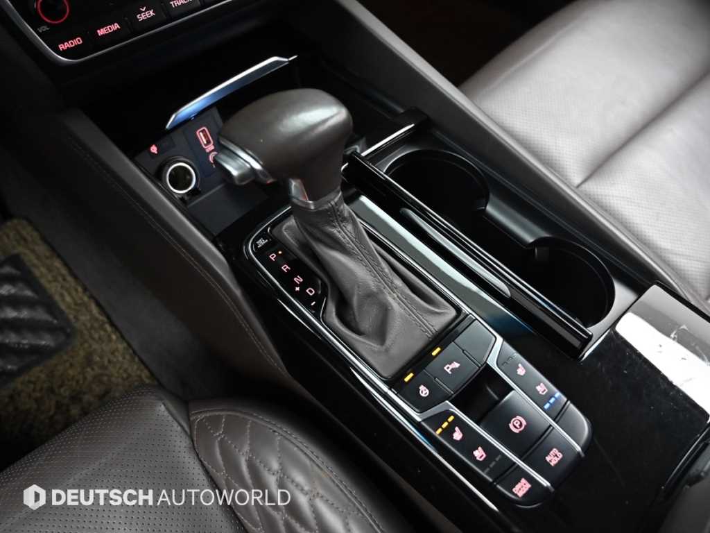 KIA K7 - Vista 9