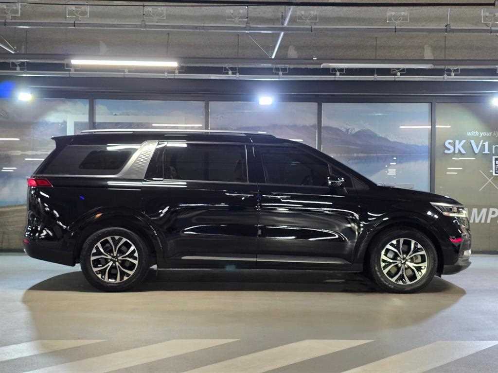 KIA Carnival - Vista 3