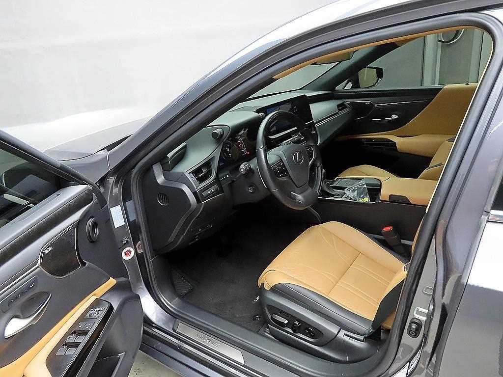 Lexus ES - Vista 5