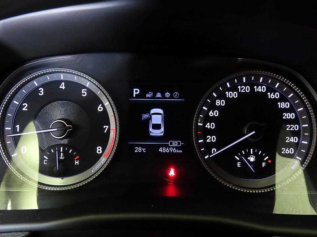 HYUNDAI Sonata - Vista 9