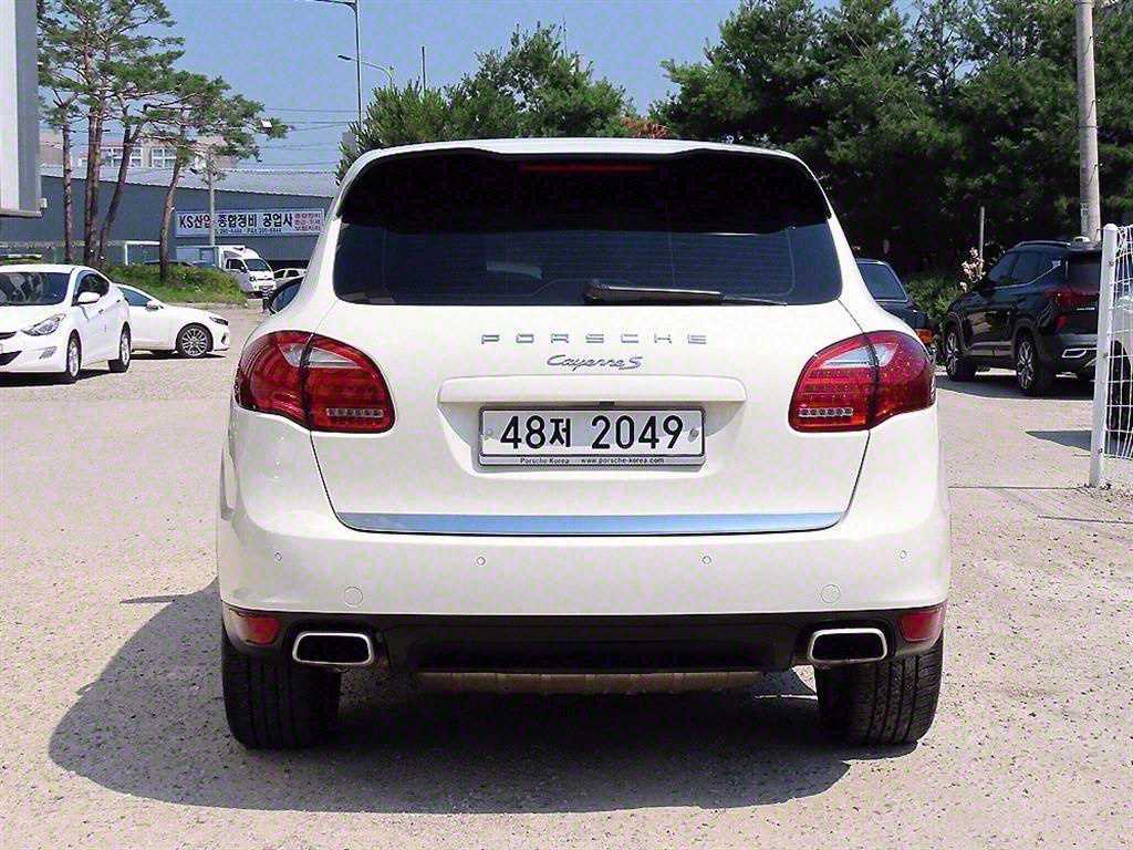 Porsche Cayenne - Vista 4