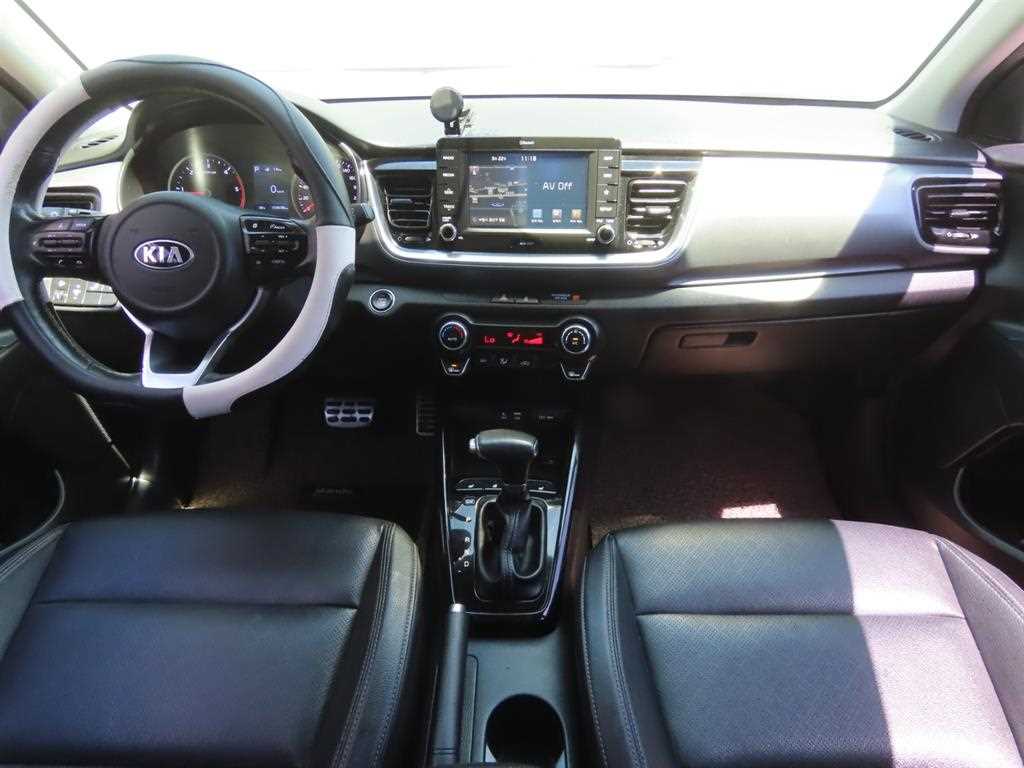 KIA Stonic - Vista 7