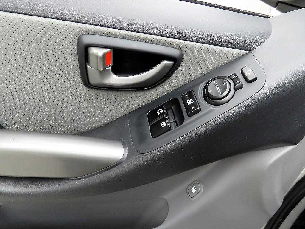 HYUNDAI Starex - Vista 11
