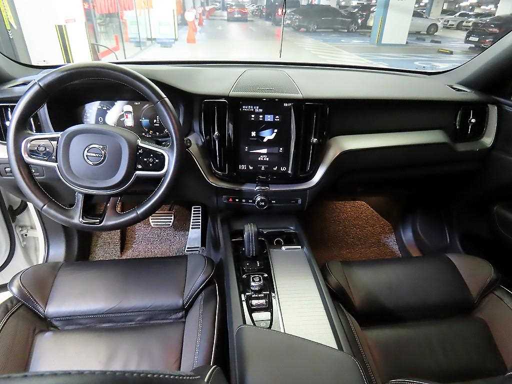 Volvo XC60 - Vista 10