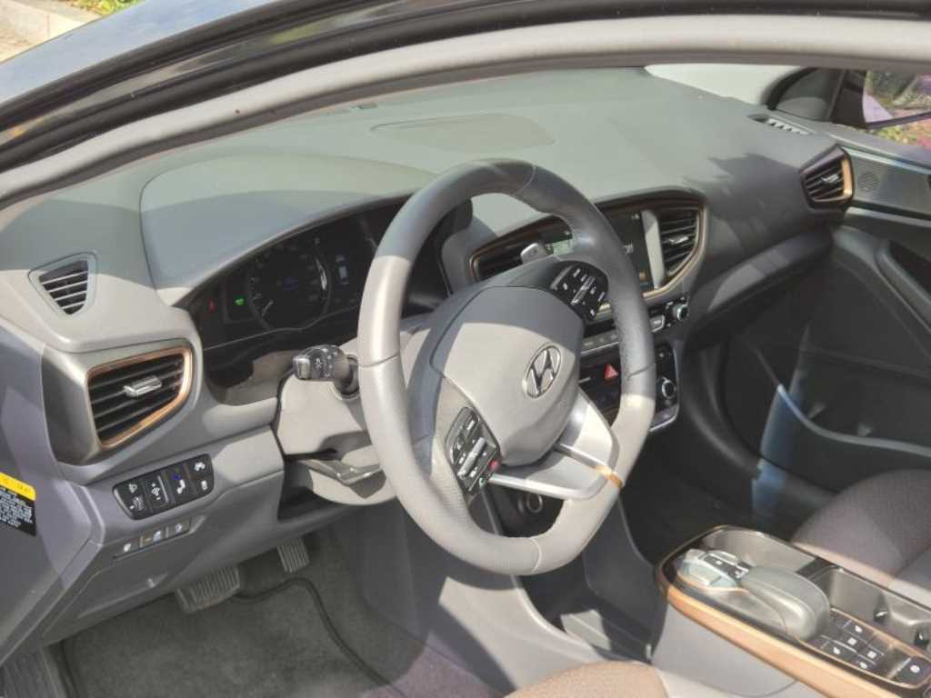 HYUNDAI Ioniq - Vista 12