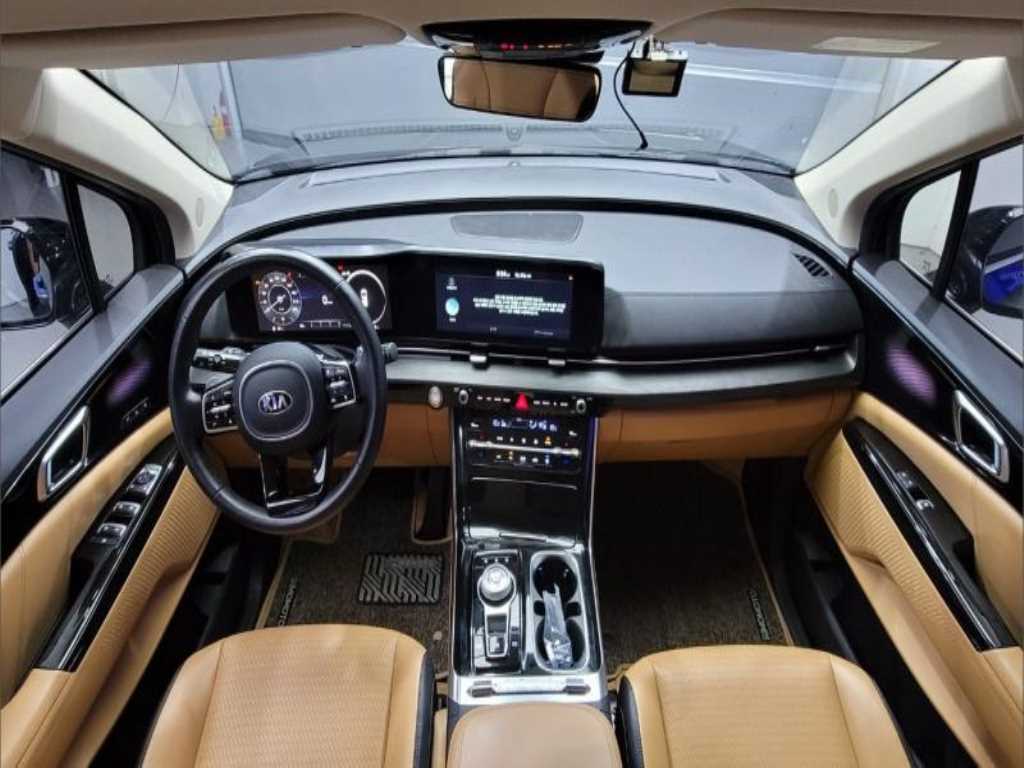 KIA Carnival - Vista 6