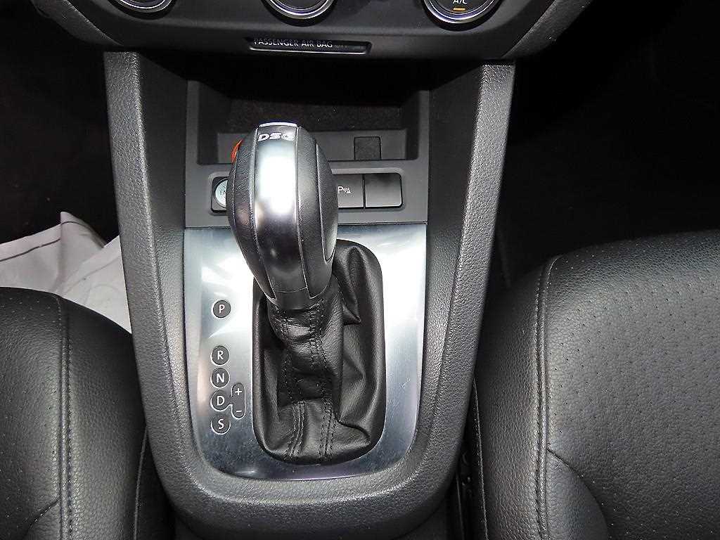 Volkswagen Jetta - Vista 10