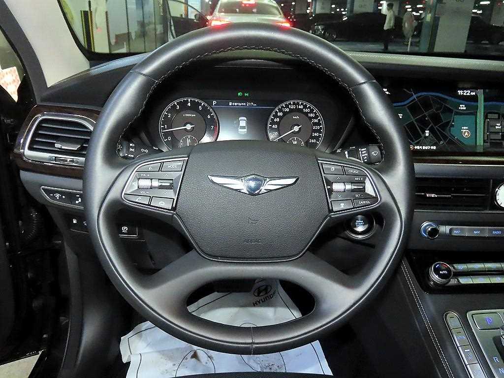 Genesis G90 - Vista 8