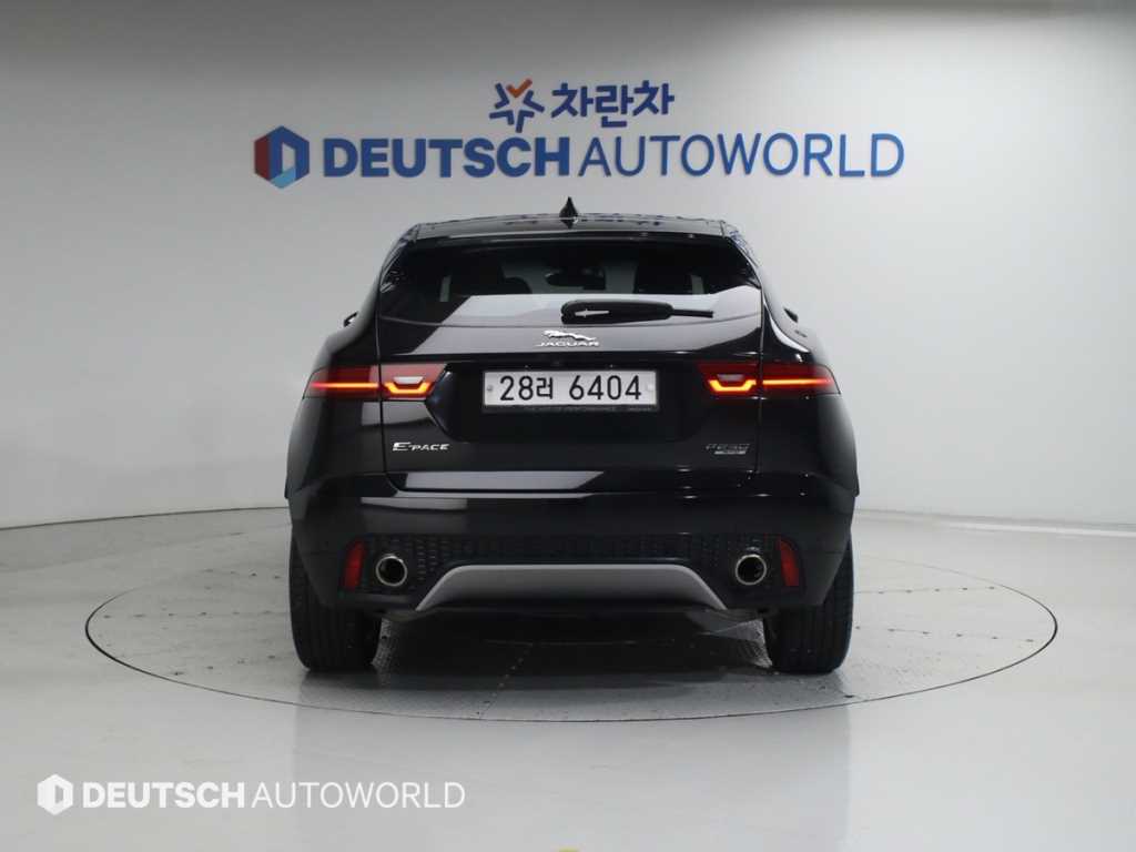 Jaguar E-PACE - Vista 4