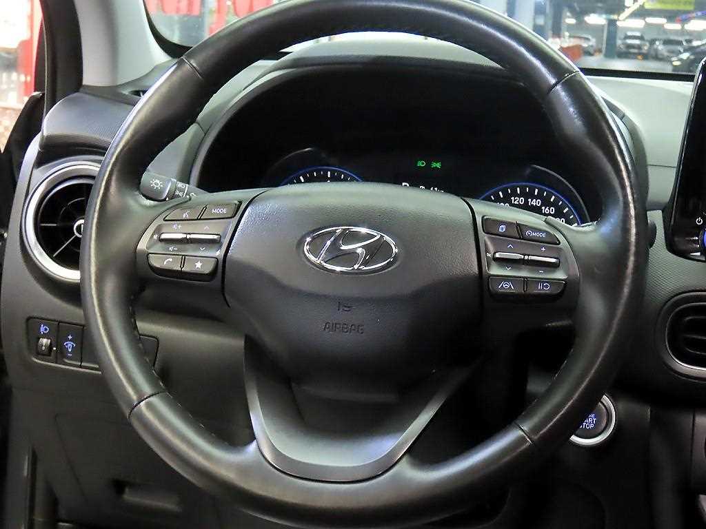 HYUNDAI Kona - Vista 8