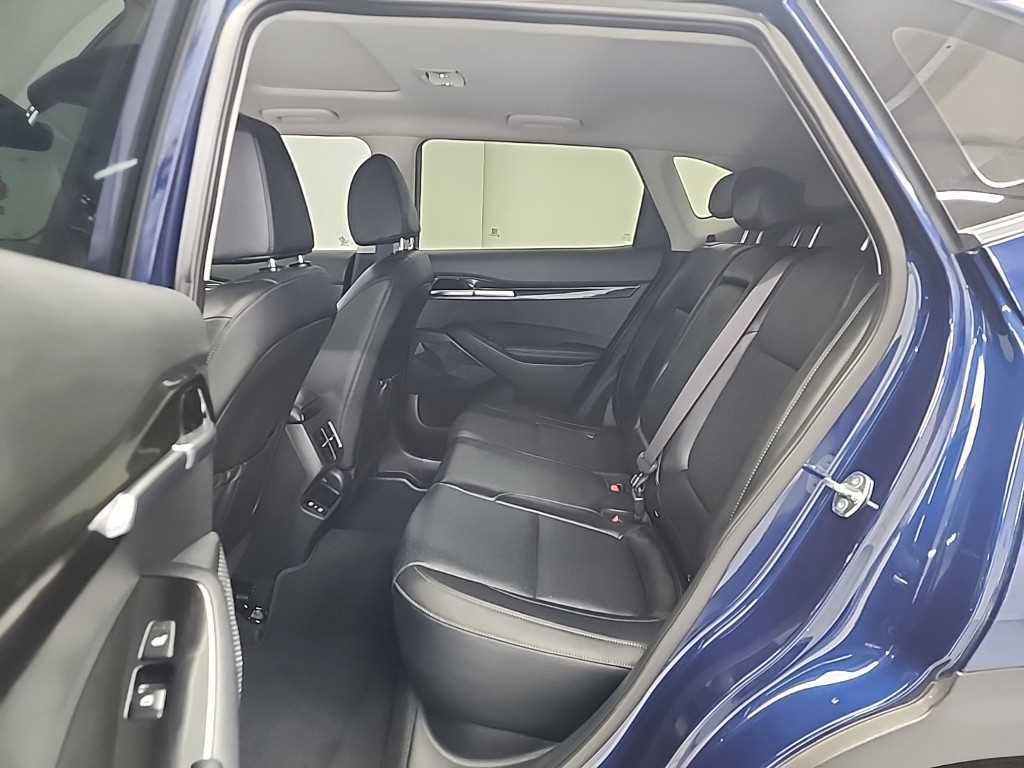 KIA Seltos - Vista 12
