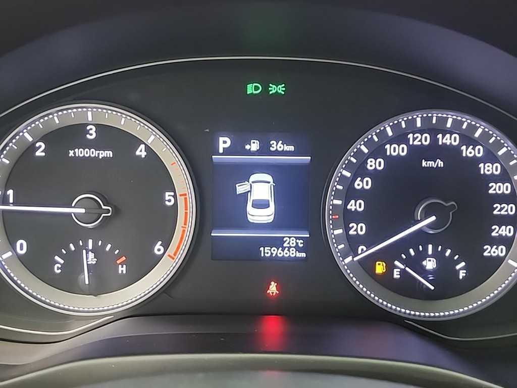 HYUNDAI Grandeur - Vista 7