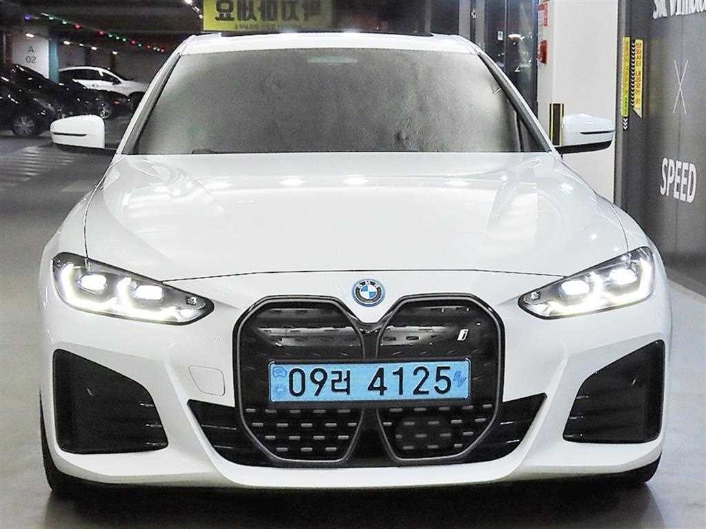 BMW i4 2023 Blanco - Importación desde Corea - HF Imports Iquique - Foto 1
