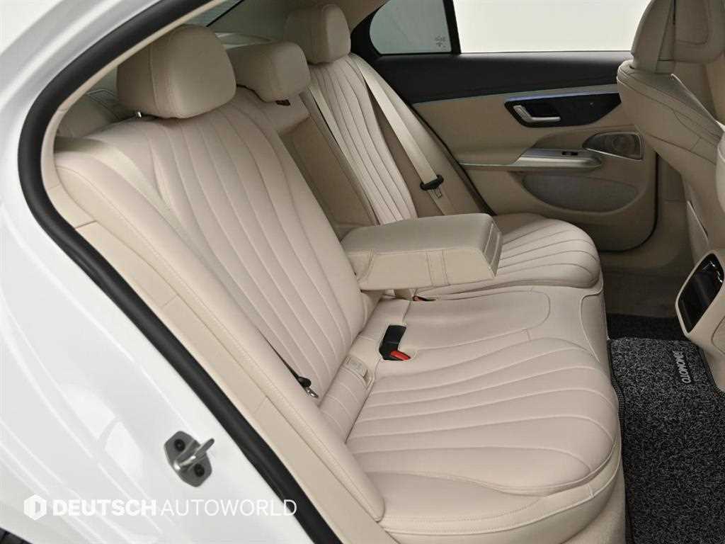 Mercedes Benz E class - Vista 12
