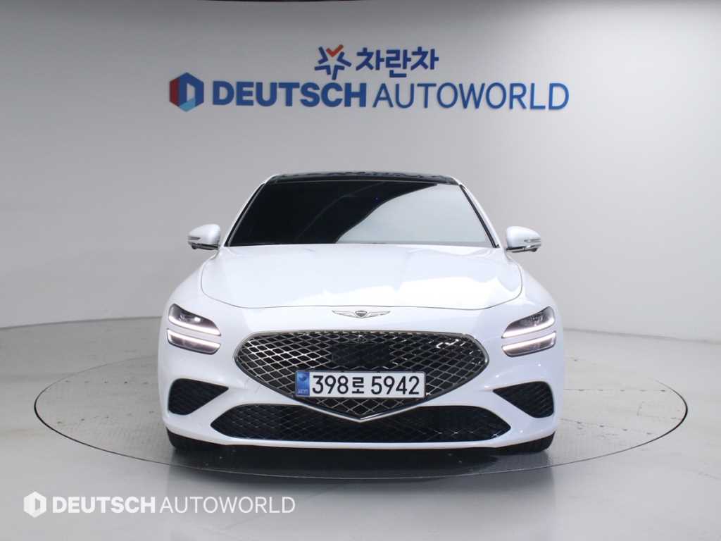 Genesis G70 - Vista 3