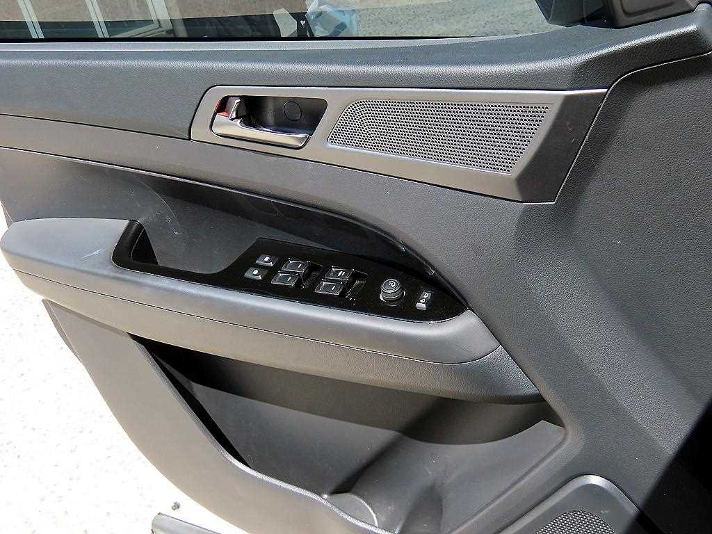 Ssangyong Rexton - Vista 11