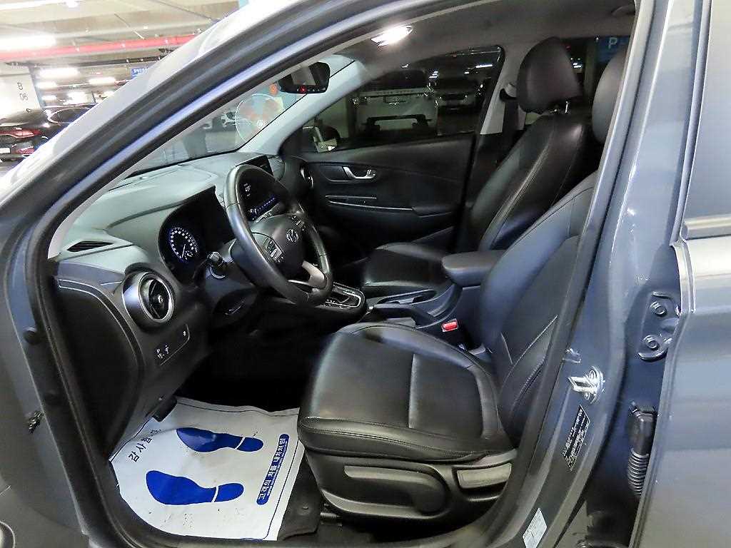 HYUNDAI Kona - Vista 6