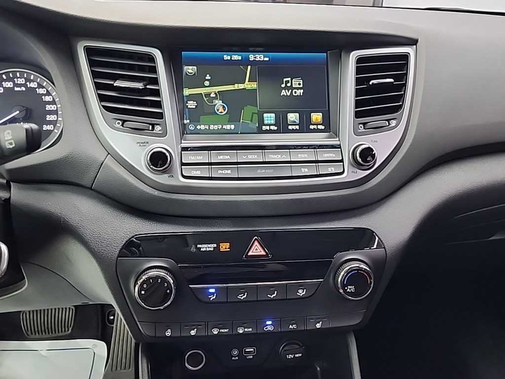 HYUNDAI Tucson - Vista 10