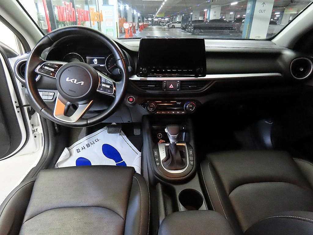KIA K3 - Vista 10