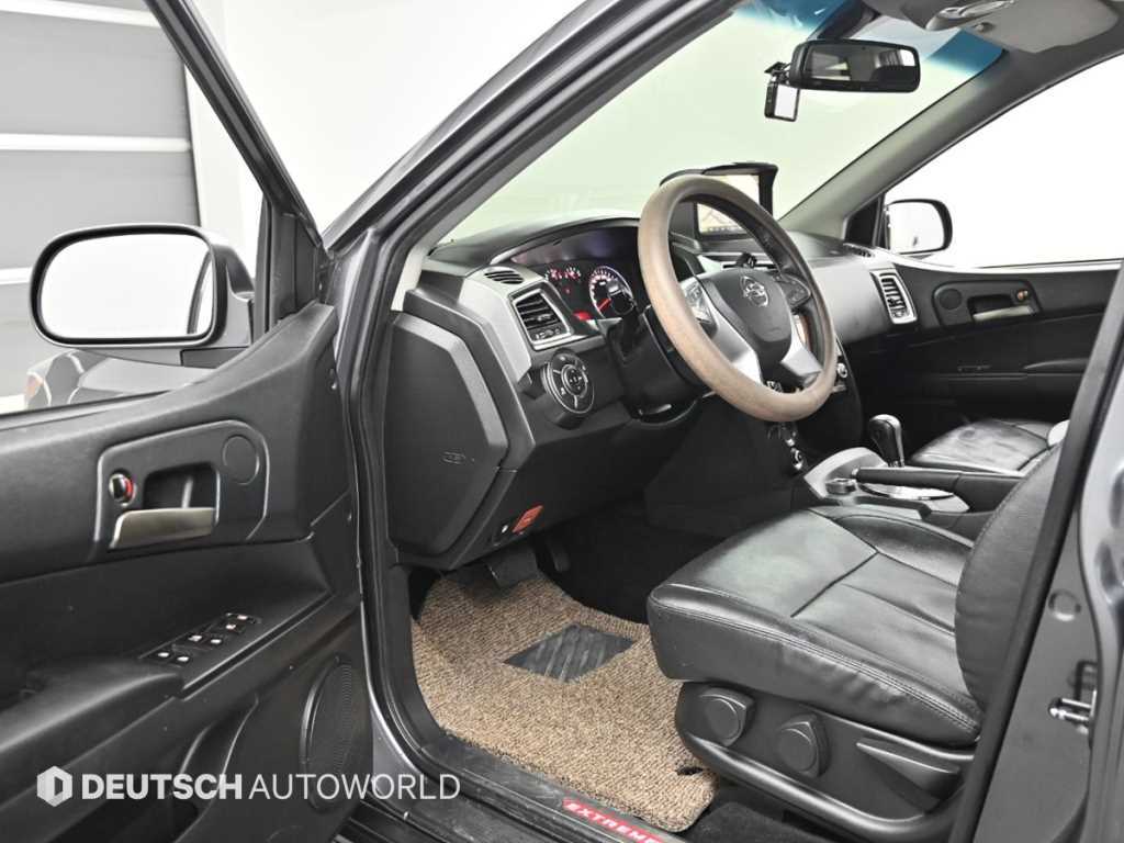 Ssangyong Korando - Vista 11