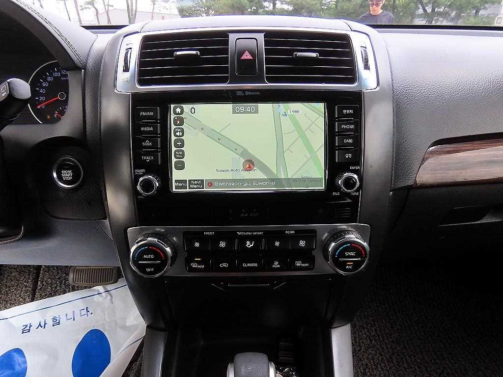 KIA Mohave - Vista 11